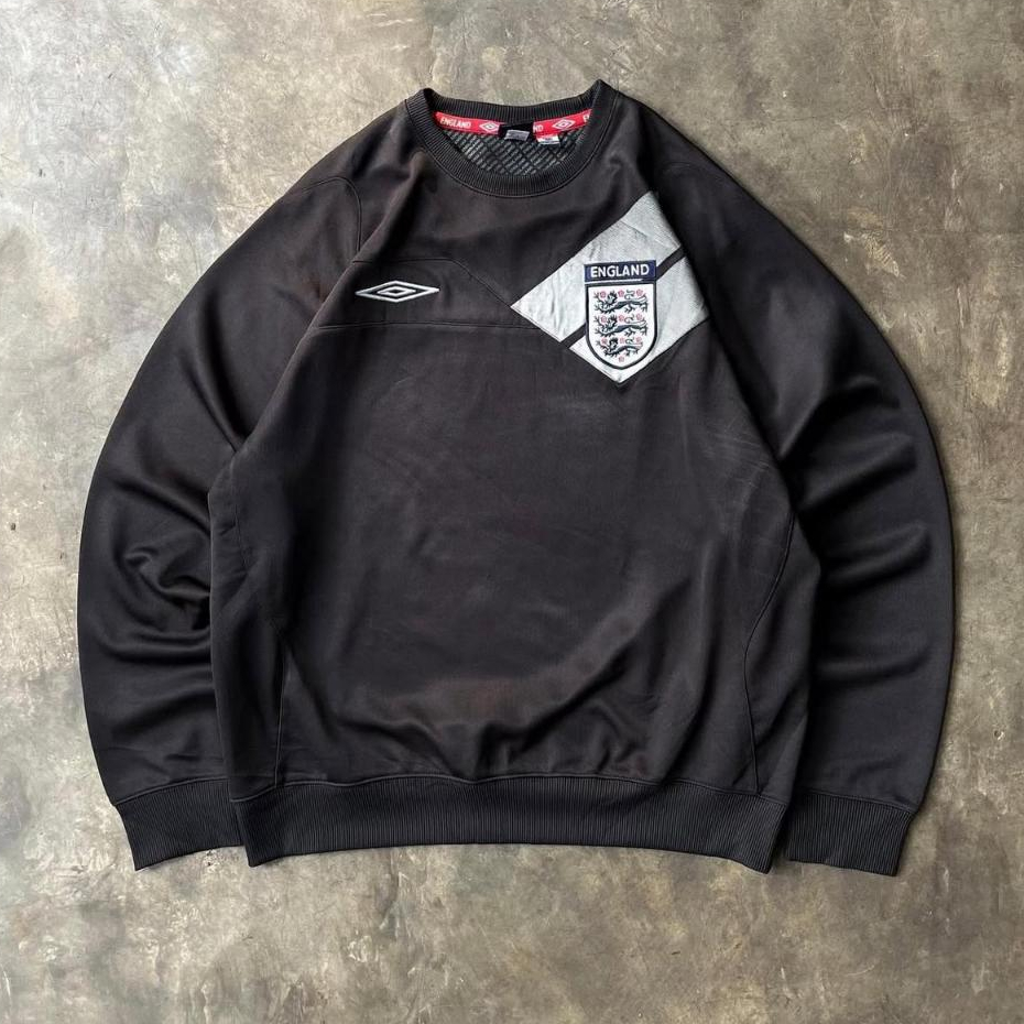 00s - Umbro england crewneck LS (Black) england official product