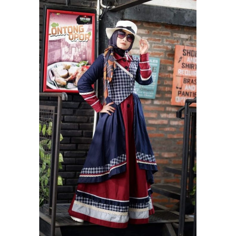 Esme Fashion Dress Repro