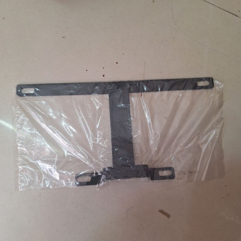 KUMIS DEPAN PCX 160 / BREAKET DUDUKAN PLAT NOMOR DEPAN PCX 160 / KUMIS PLAT NOMOR DEPAN PCX 160