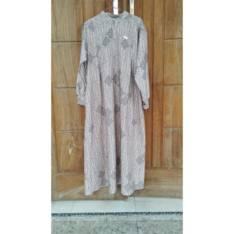 gamis motif etnik