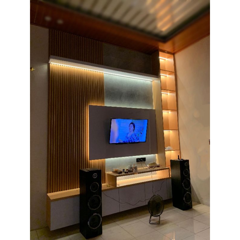 BACKDROP TV | RAK TV WALL PANEL