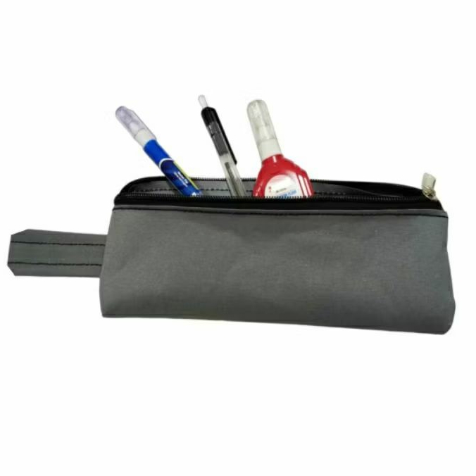 

pouch tempat pensil - tempat pensil polos