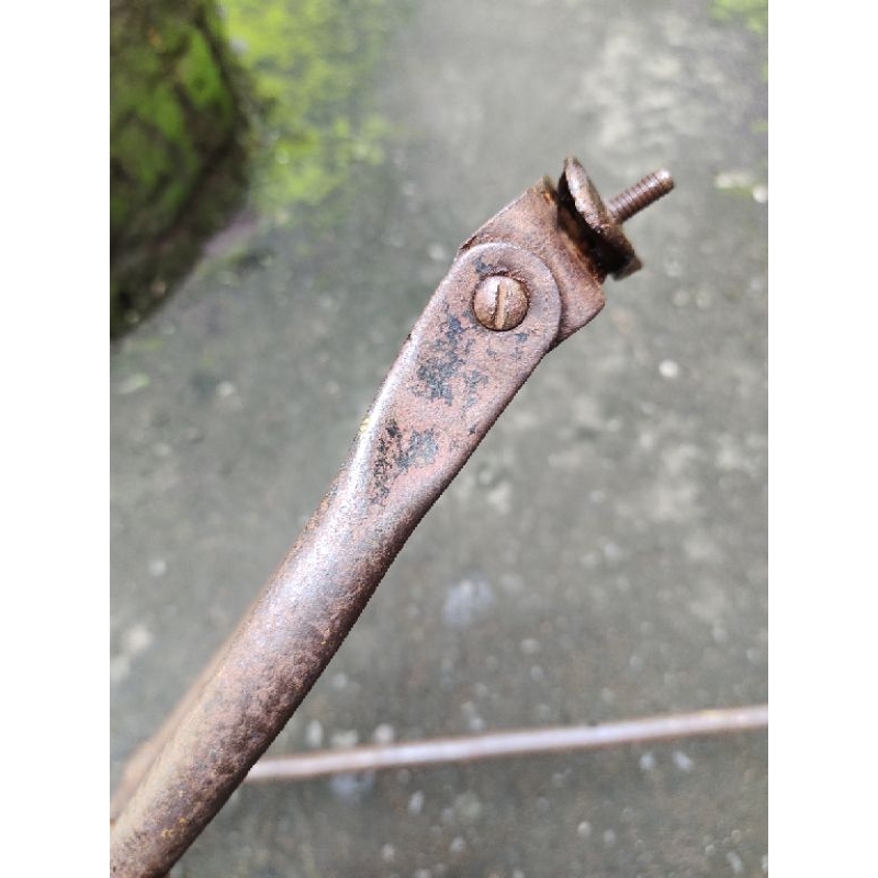 Boncengan sepeda onthel simplex ukuran roda 28.