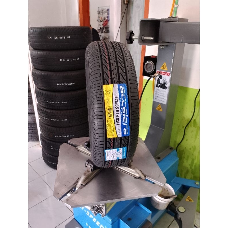 jual ban mobil 175 65 R14 Accelera baru murah