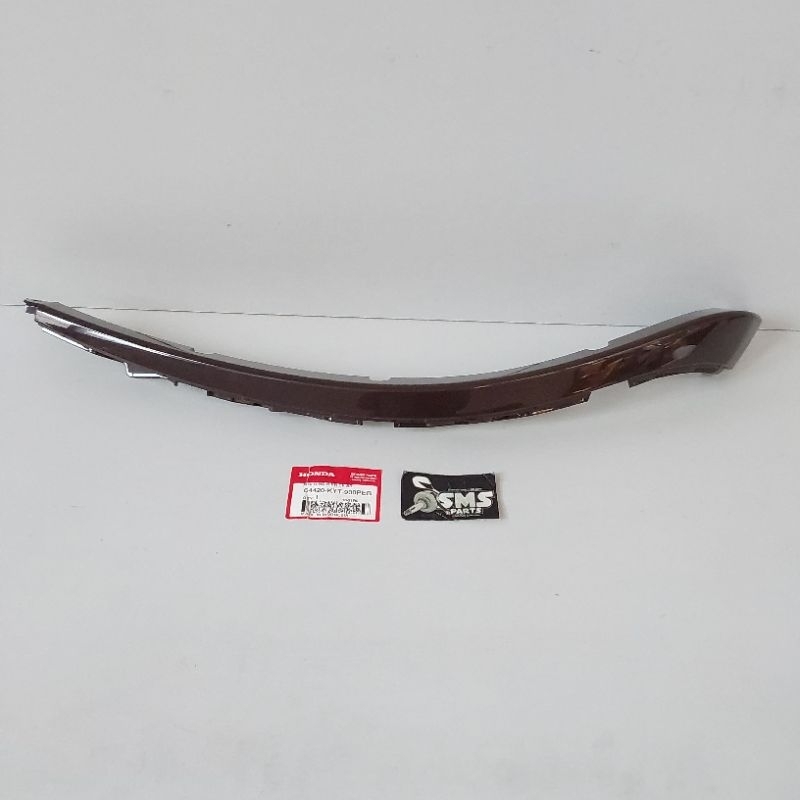 Molding R Brown Les Sayap Sirip Kanan Scoopy Karbu Coklat Original 64420 KYT 900PEB