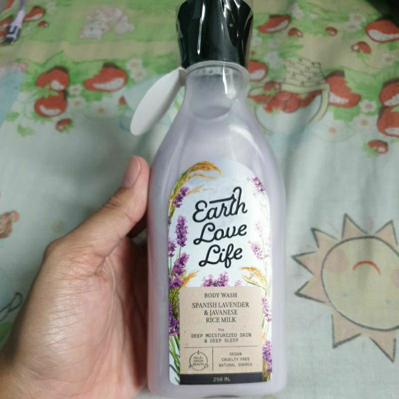 Earth Love Life
