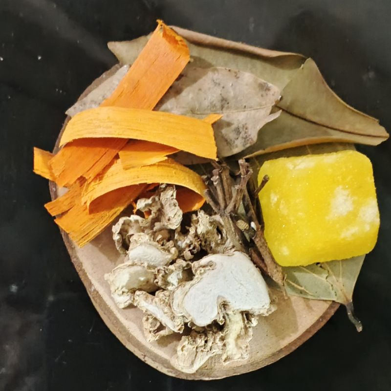 

WEDANG UWUH KHAS JOGJA KOMPLIT ORIGINAL