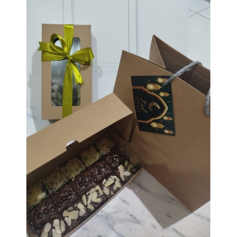 

Khusus Instant(Surabaya) Hampers Fudgy Brownies