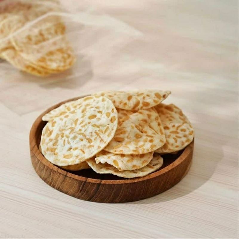 

KERIPIK TEMPE SAGU 450 G KUALITAS SUPER RENYAH ENAK MURAH