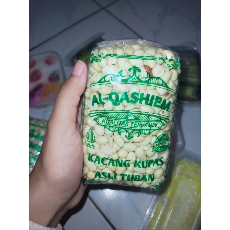 

Kacang kupas
