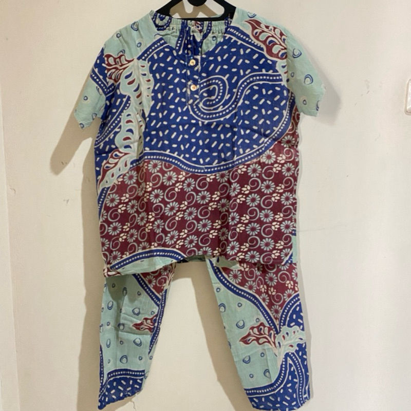 (PRELOVED) Piyama Batik Wanita