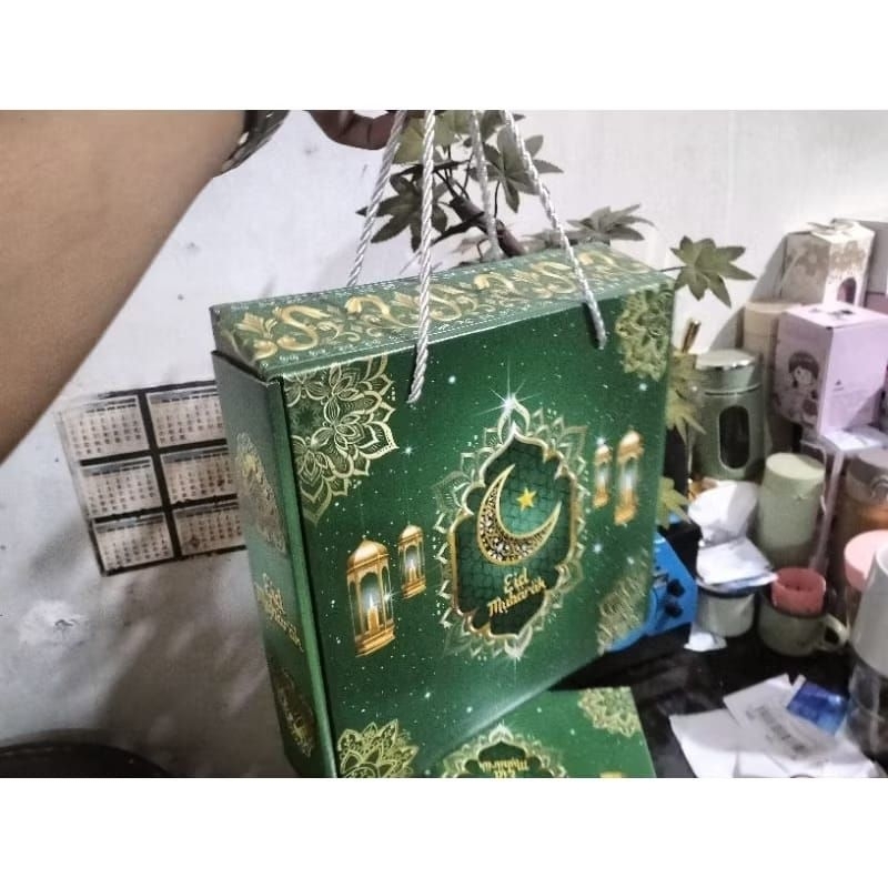 HAMPERS MANGKOK IDUL Fitri isi 4