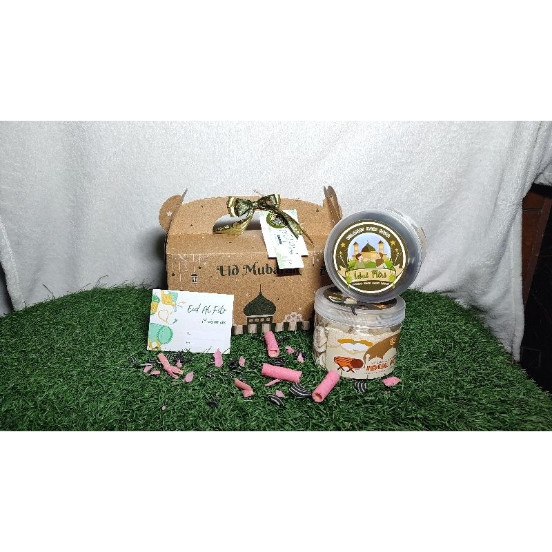 

Hampers Makanan Ringan | Snack Box Gift | Parcel Camilan Premium | Paket 2