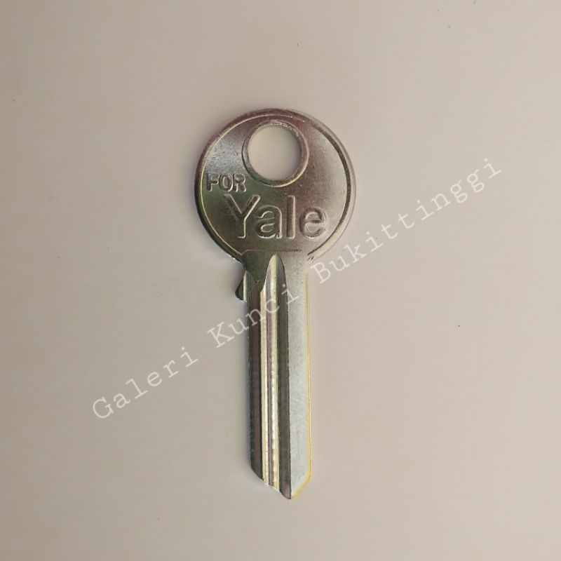 Kunci Yale