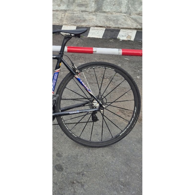 wheelset mavic ksyrium pro exalith brakeline hitam mulus normal climbing