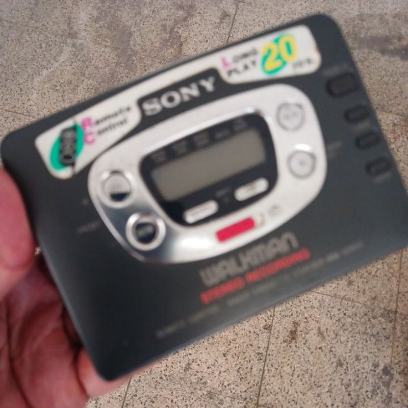 Walkman Jadul Merk " SONY "