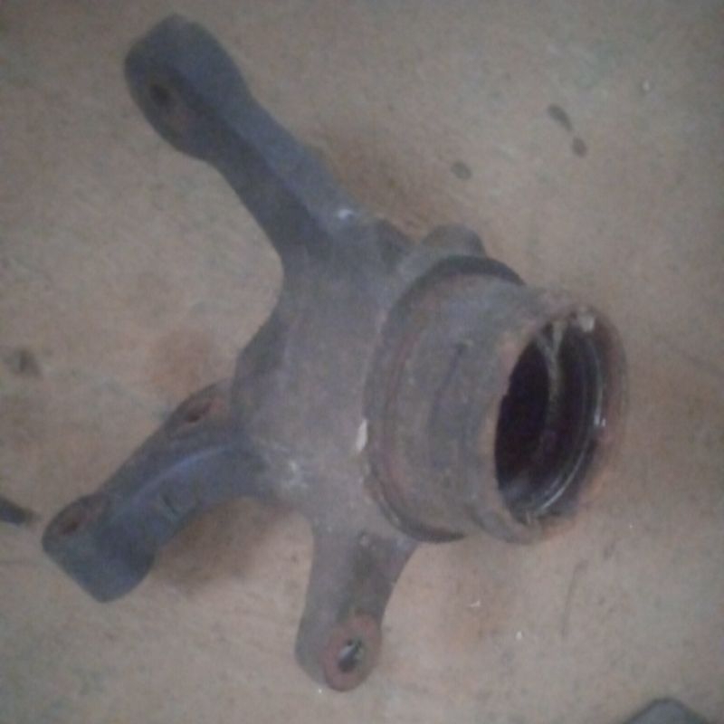 knakel  depan futura