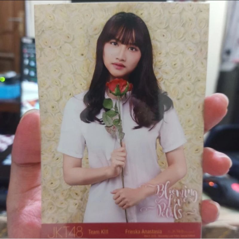 Photopack JKT48 Frieska Edisi Blooming Love Petals