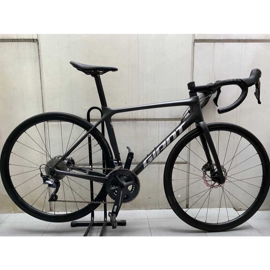 Giant TCR Advanced 1 Disc KOM 2021 Ultegra Like New