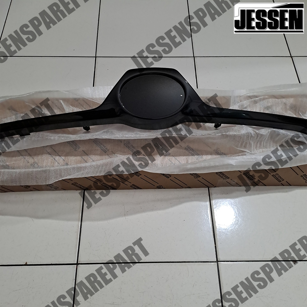 MOULDING GRILLE UPPER AGYA LIS KAP MESIN AGYA FACELIFT 2020 2021 2022 ORIGINAL 53121-BZ380