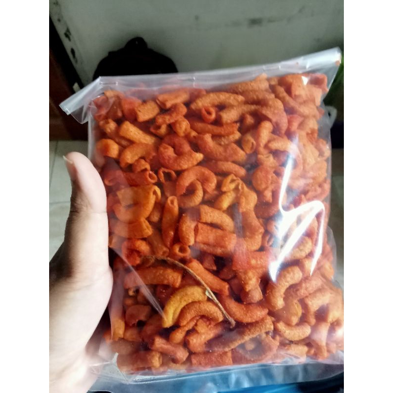 

makaroni pedas daun jeruk 250gram