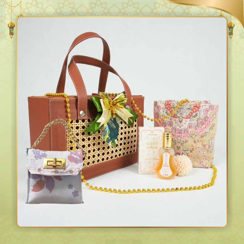 

Hampers Premium Khawla Souvenir Special Ramadan Parcel Gift Lebaran