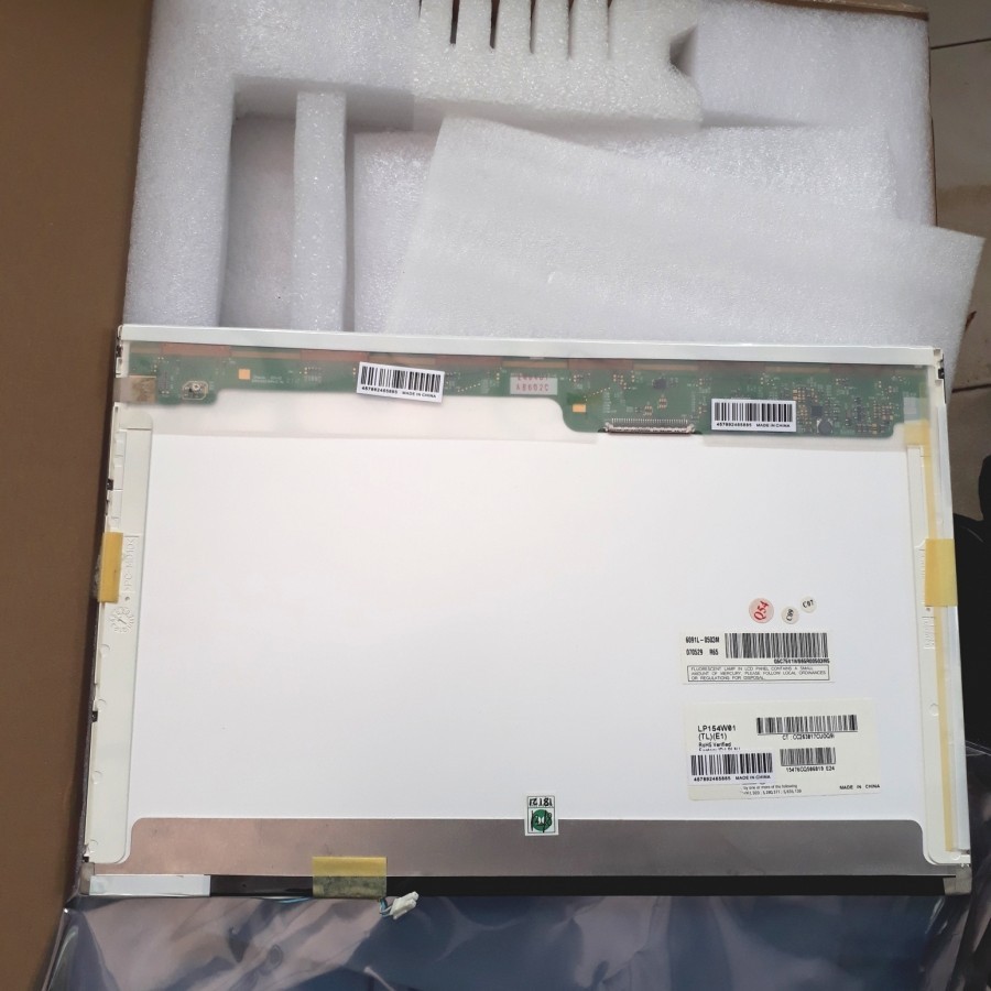 Layar LCD LED Laptop 15.4" 15.4 inch part no LP154W01(TL)(E1)