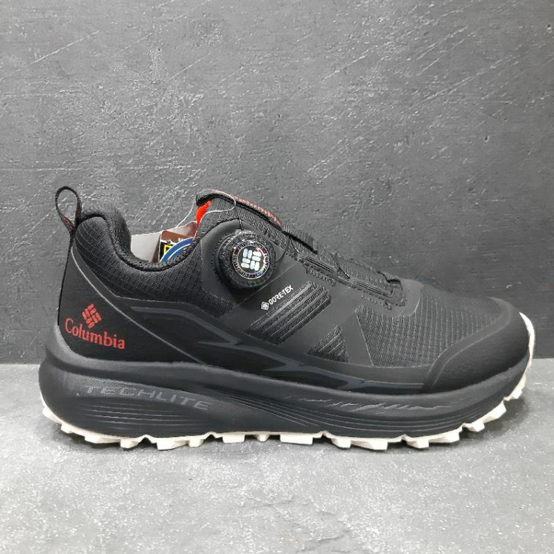 Sepatu columbia GORETEX black white red