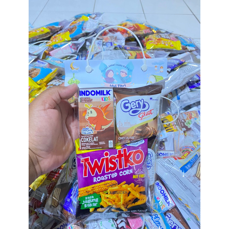 

AN - SNACK LEBARAN ANAK Rp. .10.000,-