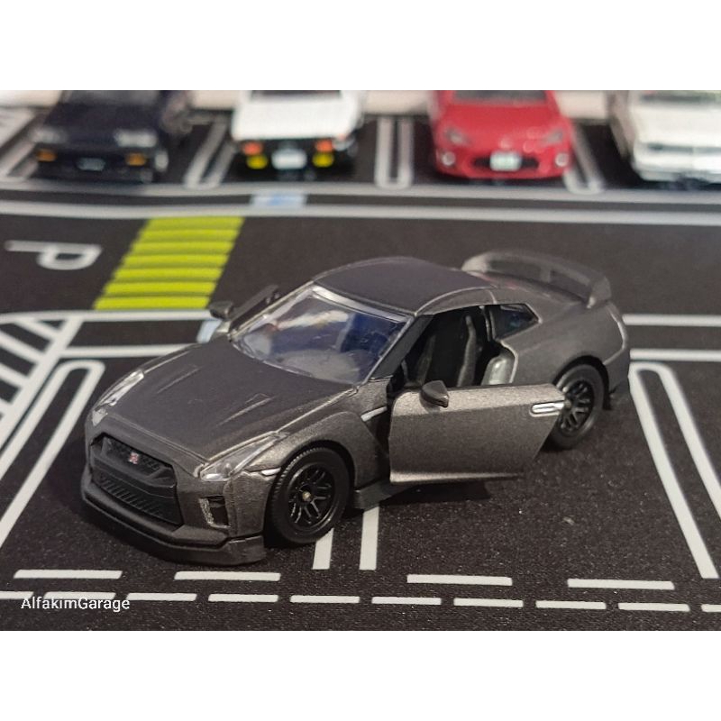 Majorette Car Collectible Wheel Display Pomade Open Box Loose Nissan GT-R R35 Set (3 Item)