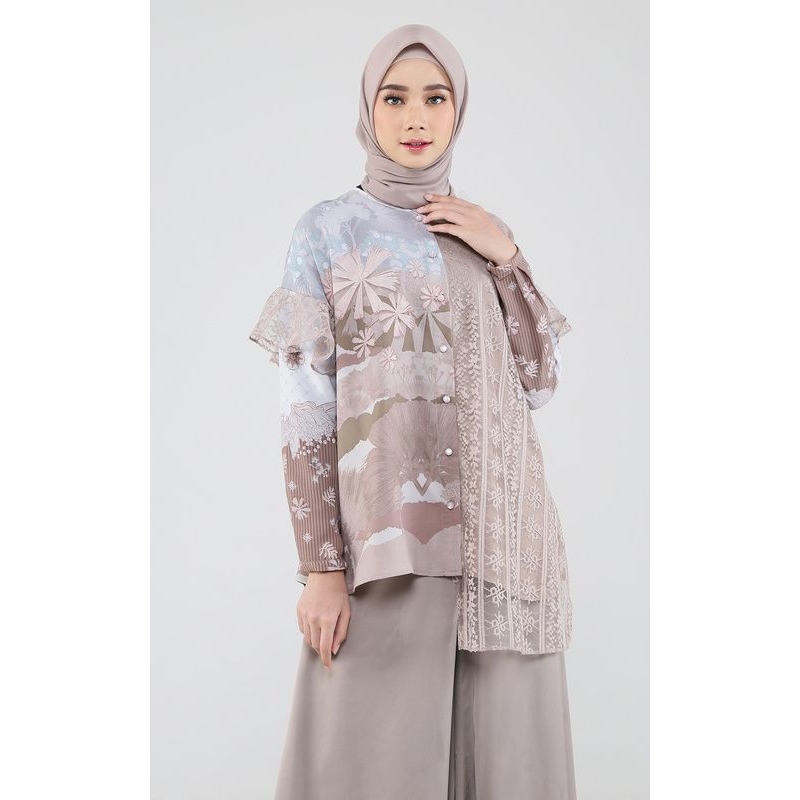 Preloved Ria Miranda Collete Top