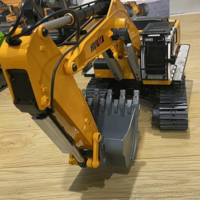 Sedia RC Excavator Metal Huina 1599 Full Metal