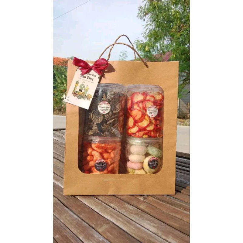 

HAMPERS SNACK ISI 4