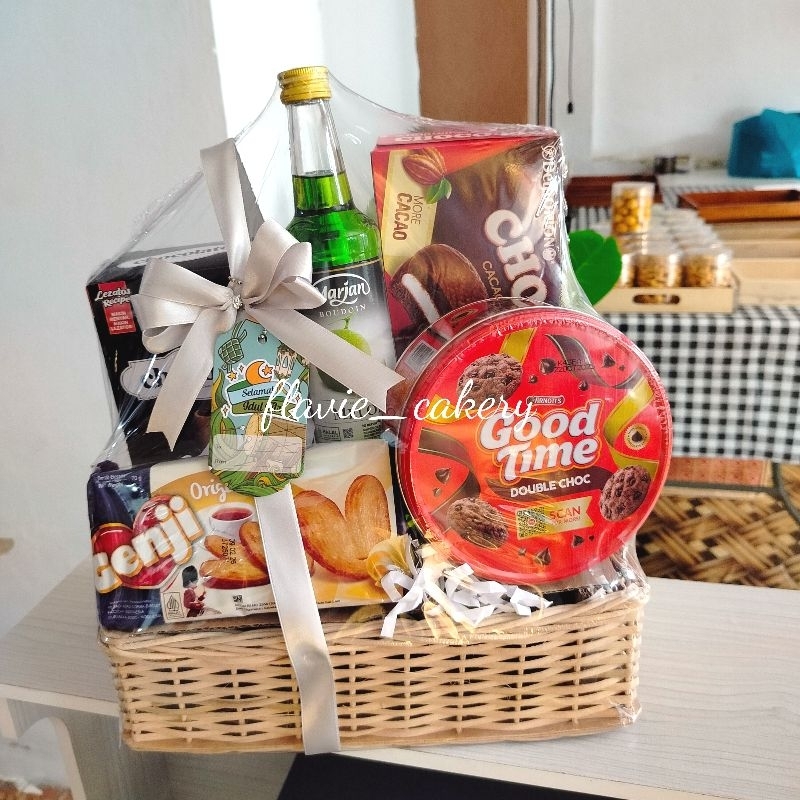 

Parsel Lebaran Snack Free hangtag Hampers (KHUSUS BATAM)