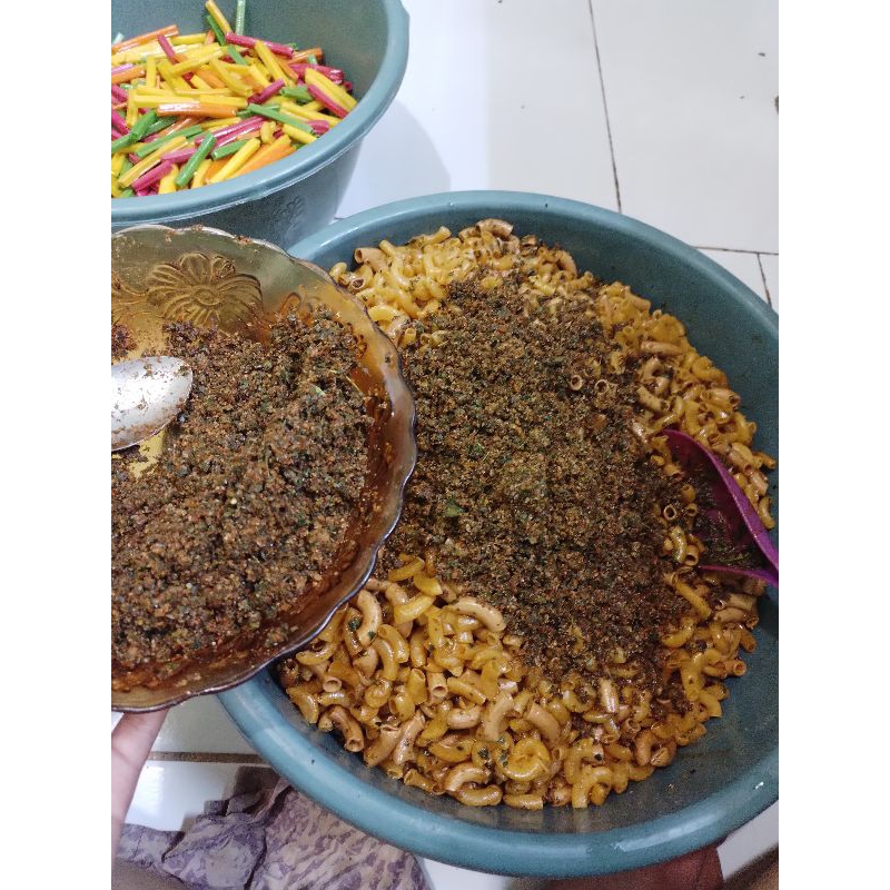 

makaroni/basreng/beton daun jeruk