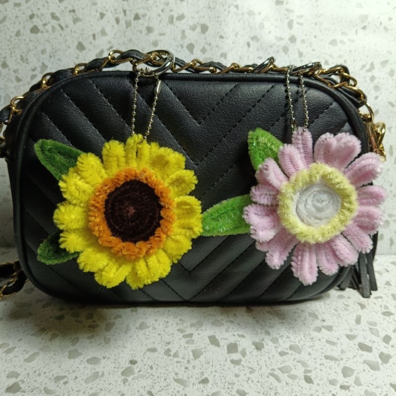 GANCI DAISY (GANTUNGAN HP) GANTUNGAN KUNCI / HP / TAS KAWAT BULU
