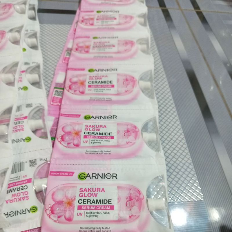 (1renteng isi 12pcs) Garnier cream pink sachet