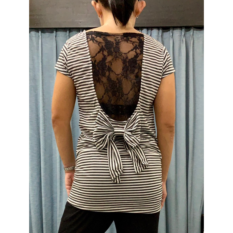 Kaos atasan Stripes renda pita