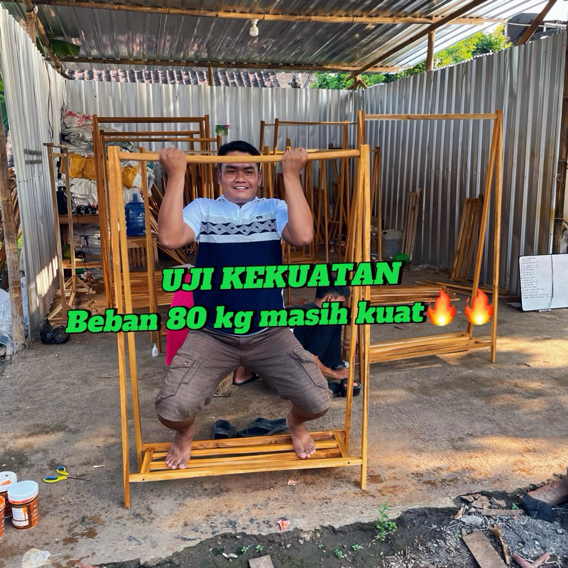 GANTUNGAN BAJU GANTUNGAN BAJU BERDIRI GANTUNGAN BAJU KAYU RAK KAYU