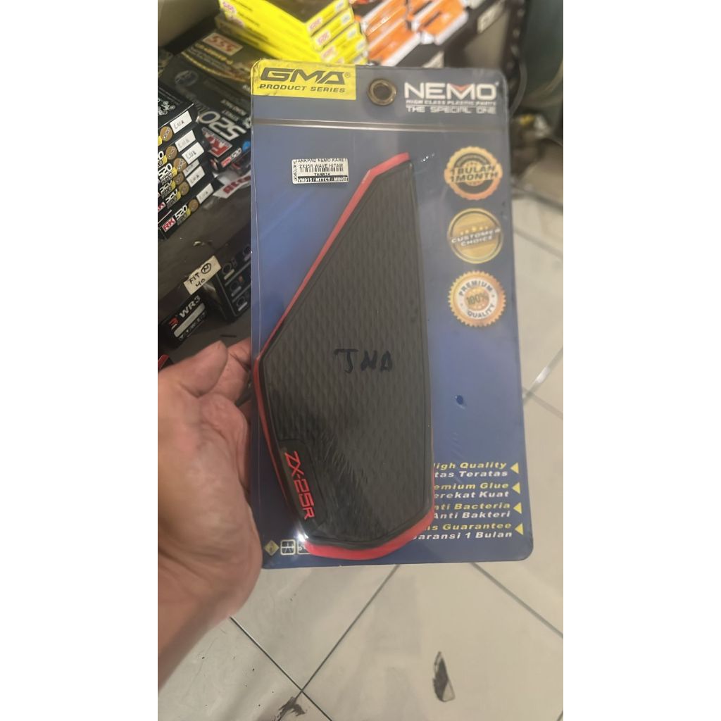 Tankpad Samping ZX25R Nemo