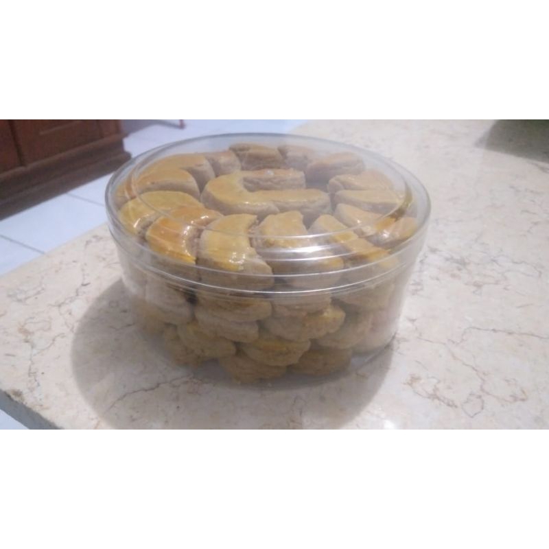 

KUE KERING ENAKK 500 GRAM