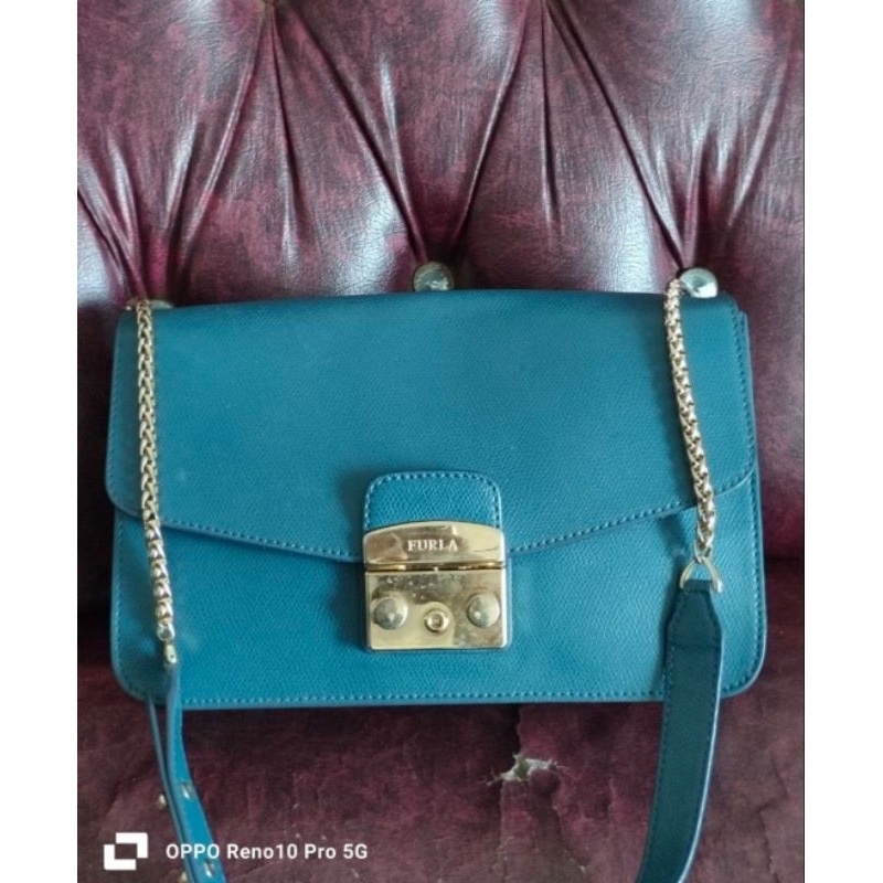 Furla. metropolis shoulder original auth