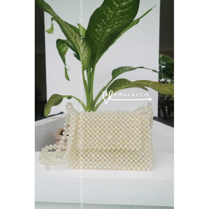 TAS MANIK MANIK / BEADED BAG