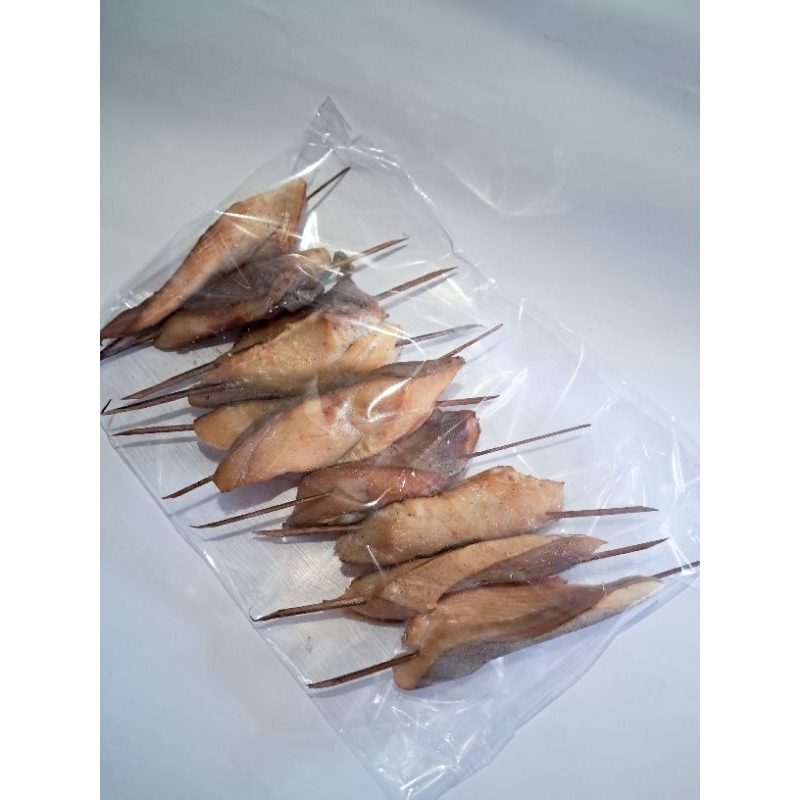 

ikan asap/ iwak asap/ iwak pe/ ikan panggangan
