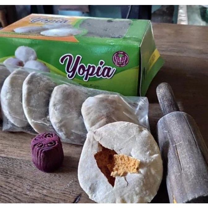 

Yopia Kue Kering (HANCUR GA DITANGGUNG YA) | CAP KUPU - KUPU | Oleh - Oleh Khas LASEM BUAT YANG MAU MAU AJA KLO ISINE HANCUR SOALE JAJANE GAMPANG REMUK