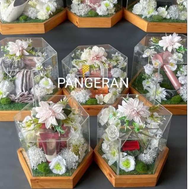 

Kotak Hantaran kayu segi 6 Hekasagonal Bahan kayu jati