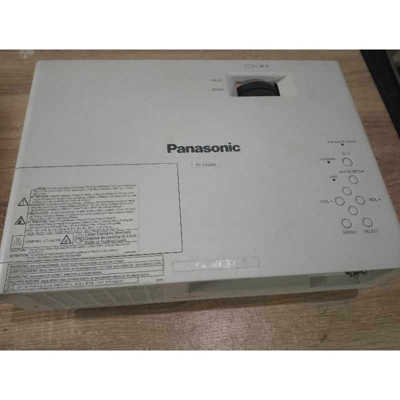 proyektor Panasonic