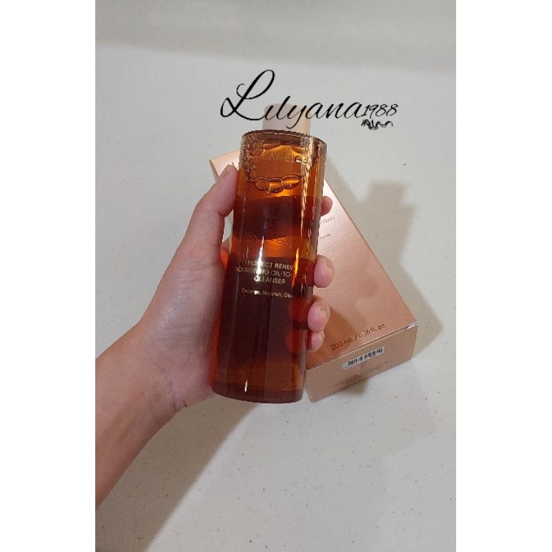 Laneige Perfect Renew Nourishing Oil to Foam Cleanser