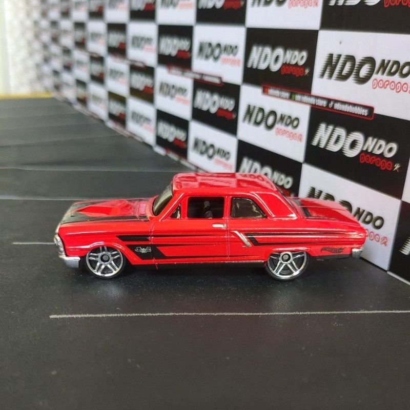 Hot Wheels Ford Thunderbolt Red New Loose Giftpack 2016 Exclusive