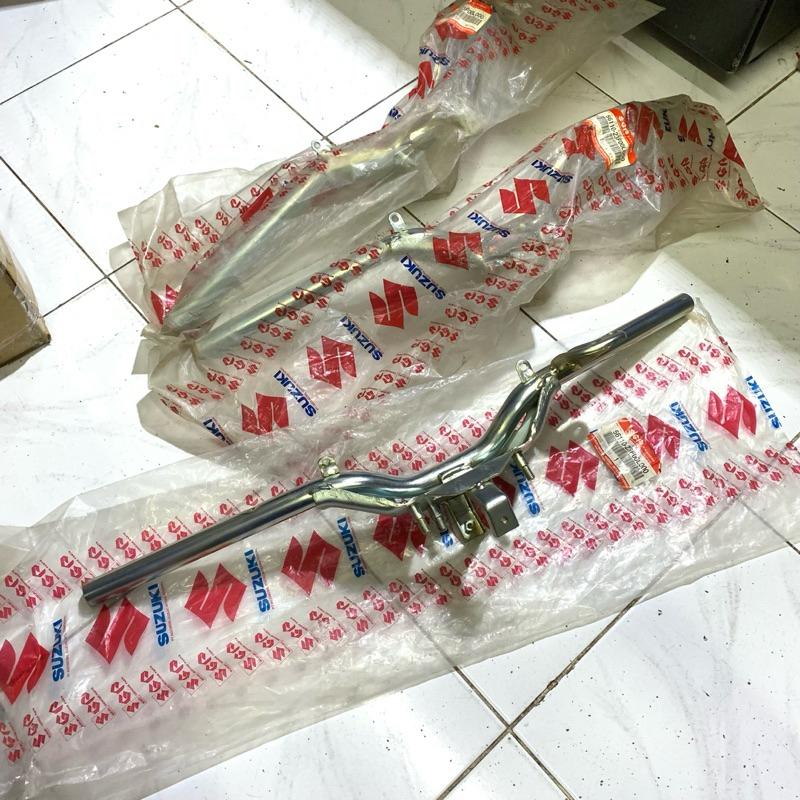 แฮนด์ ซูซูกิ เบส110,Suzuki Best 110 /แฮนด์เดิม Suzuki Best NOS OEM ORIGINAL SGP 6110 - 23F00L000 SUZ